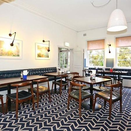 Blues Point Hotel シドニー エクステリア 写真